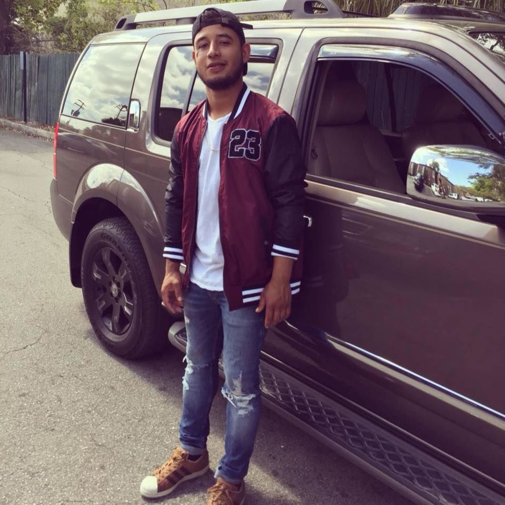 Meet your Posher, Alex